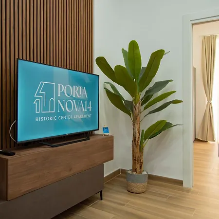 Portanova14 - Historic Center Nápoly